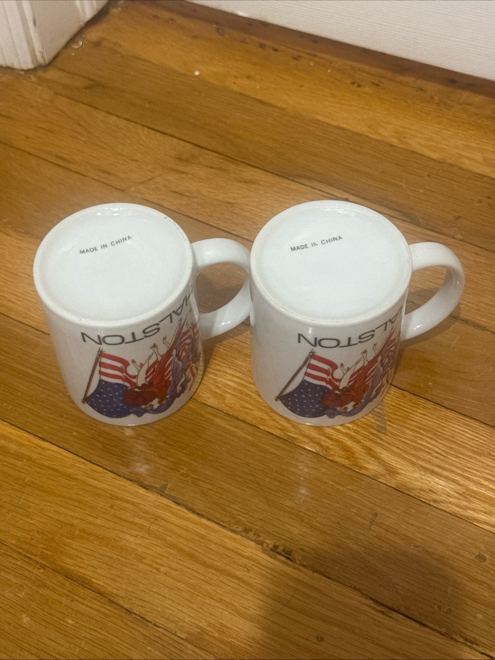Vintage 1992 Halston Heritage White Patriotic Flag Ceramic Mug set of 2 - Picture 4 of 4